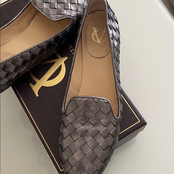 Shoes - Picture 2 of 5